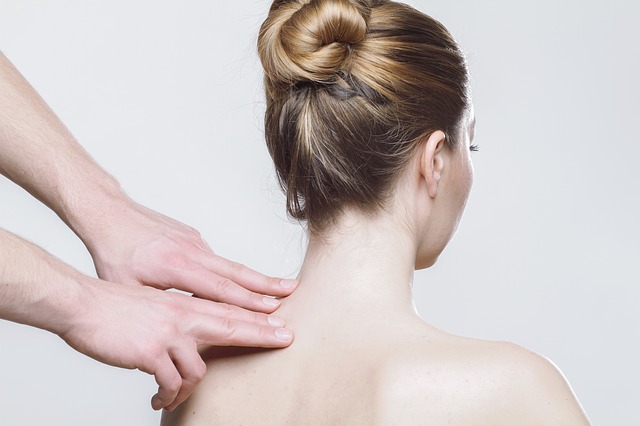 Massage Tutorial: Neck pain (deep tissue) 